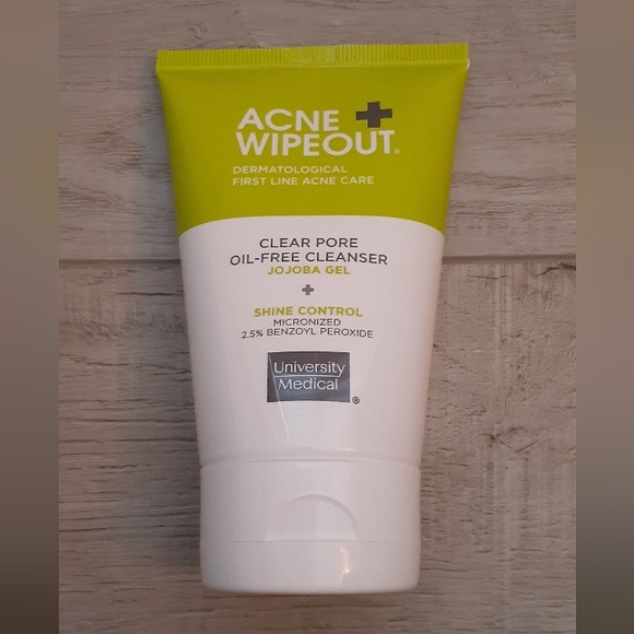 Other - Clear pore oil free cleanser